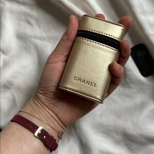 Limited edition) Chanel beauty Case with mirror